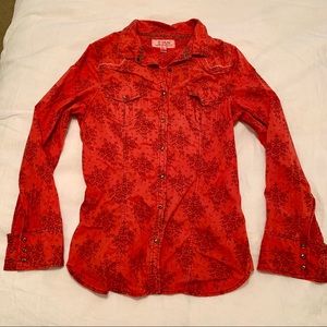 Red paisley pearl snap top